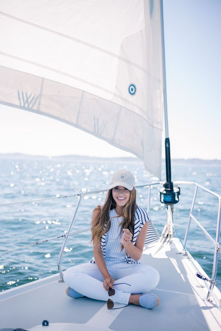 Summer Boating Outfits: Boating Dresses  