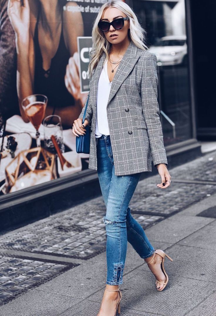 Heels with skinny jeans 2018, Slim-fit pants: High-Heeled Shoe,  Slim-Fit Pants,  Outfits With Heels  