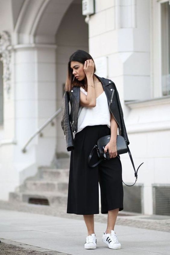 Crop Top With Culottes Outfit: Aviator sunglasses,  Culottes Outfit  