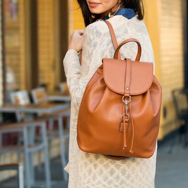 Outfits With Backpacks, Caramel color: Caramel color,  Backpack Outfits  
