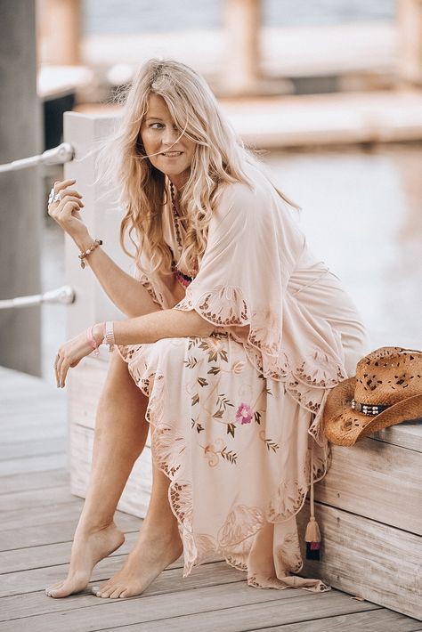 Casual Boho Outfit Ideas | Boho Outfit Ideas | Bohemian style, Boho Outfit,  Embroidery Dress