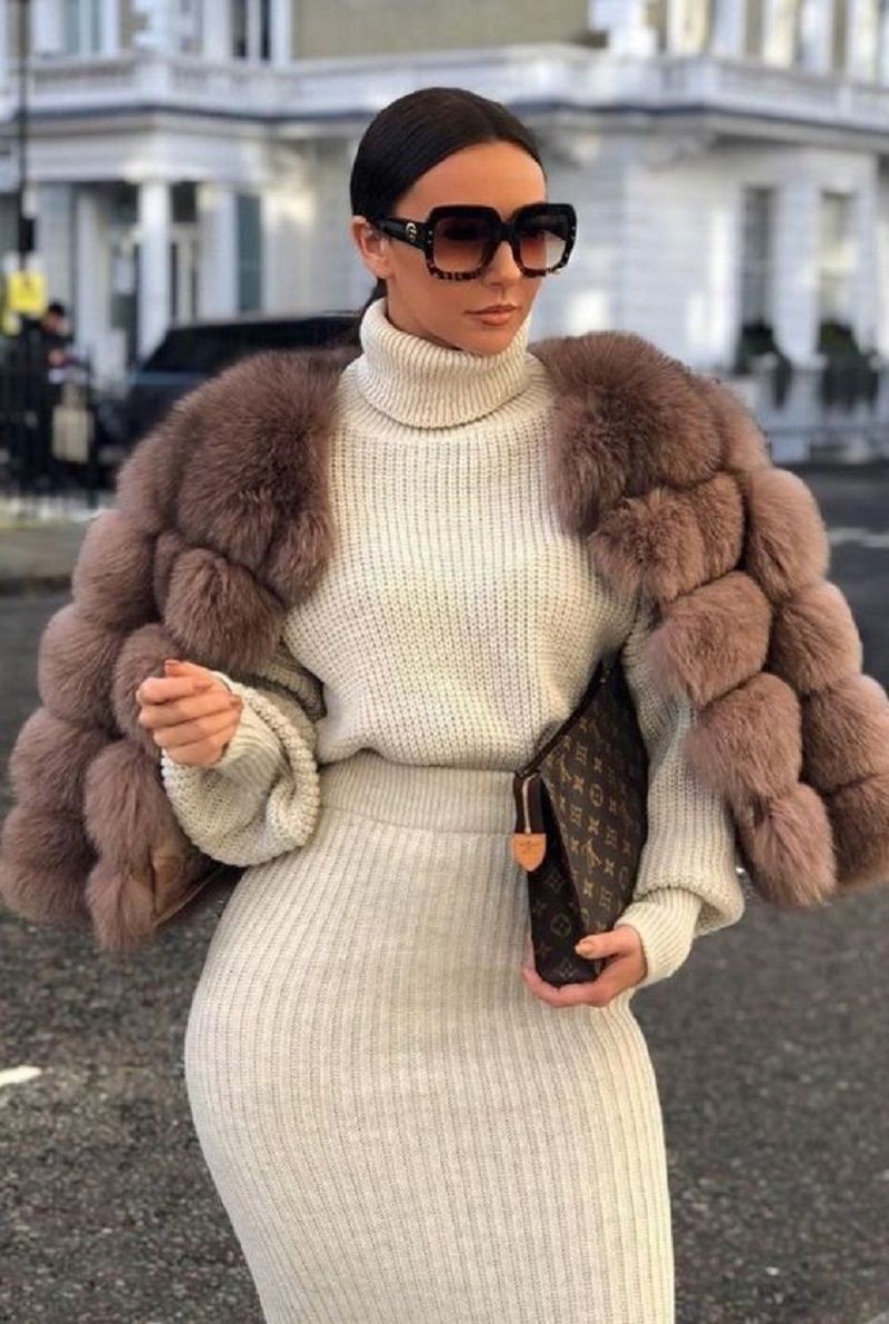 Nice and elegant winter outfits paris, Fur clothing: winter outfits,  Fur clothing,  Polo neck,  fashion blogger,  Birthday outfits,  Fur Jacket  