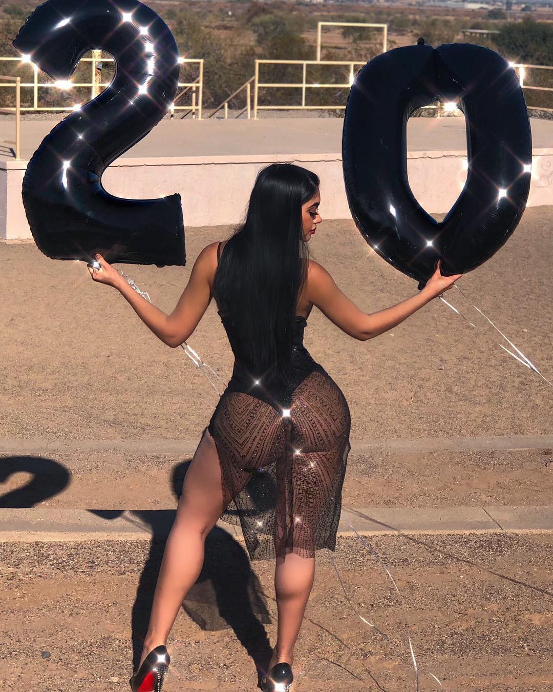 Jailyne ojeda ochoa instagram, Use Him