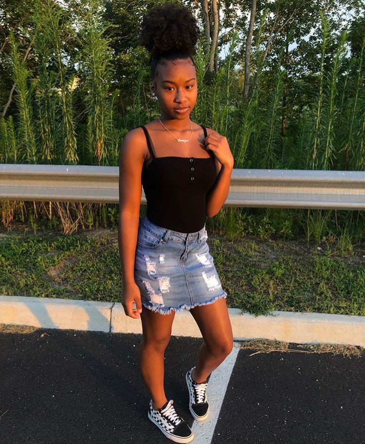 Cute Instagram Baddie Outfits For School, Denim skirt | Instagram ...