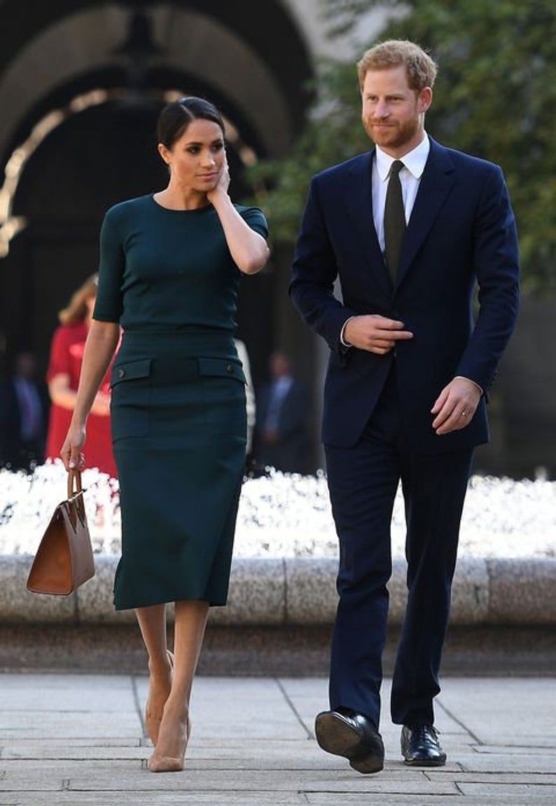 Lovable dresses meghan markle looks, Queen Elizabeth II: Matching Formal Outfits  