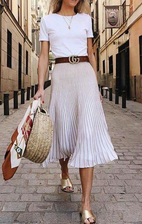 Blusa para usar com saia plissada: Crop top,  Skirt Outfits,  Saia Midi  