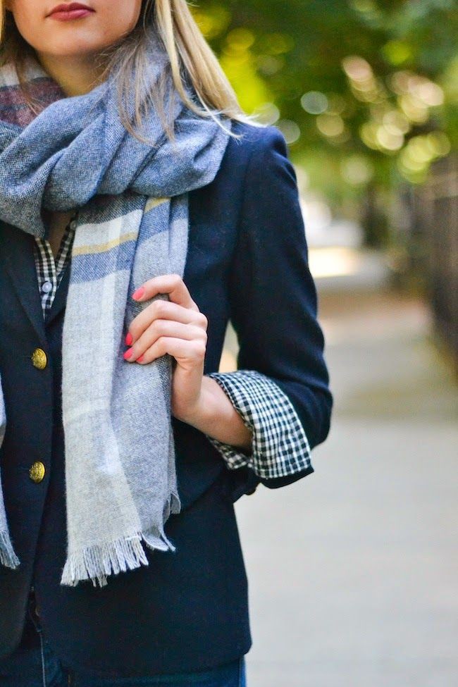 Stylish scarves for Women: Scarves Outfits  