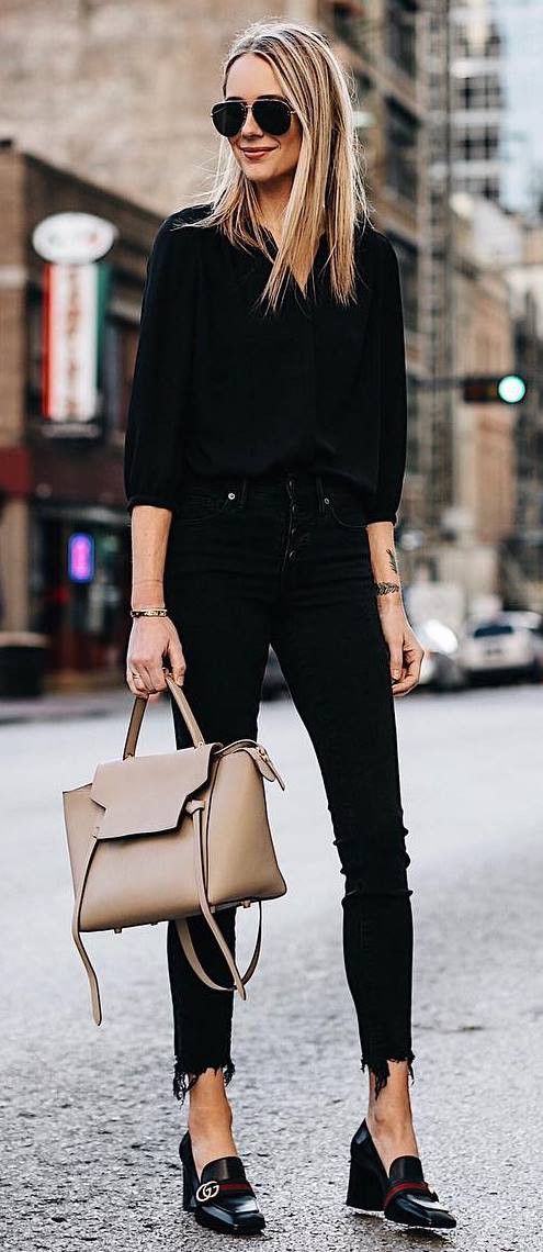 Signature style for beige bag style, Street fashion: Louis Vuitton,  Fashion accessory,  Street Style,  Business Outfits,  Casual Outfits  