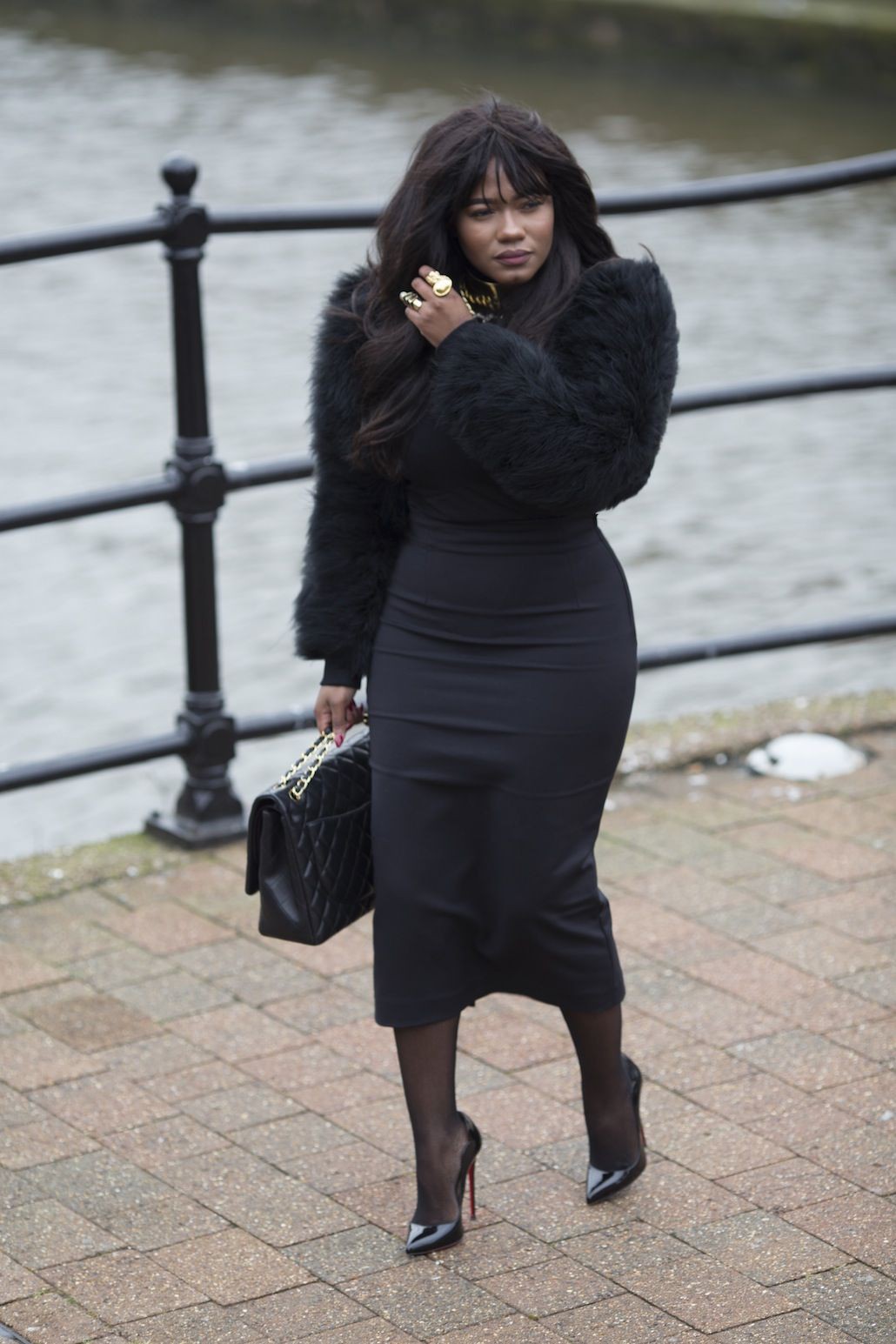 [View 30+] Black Woman Black Dress For Funeral Plus Size