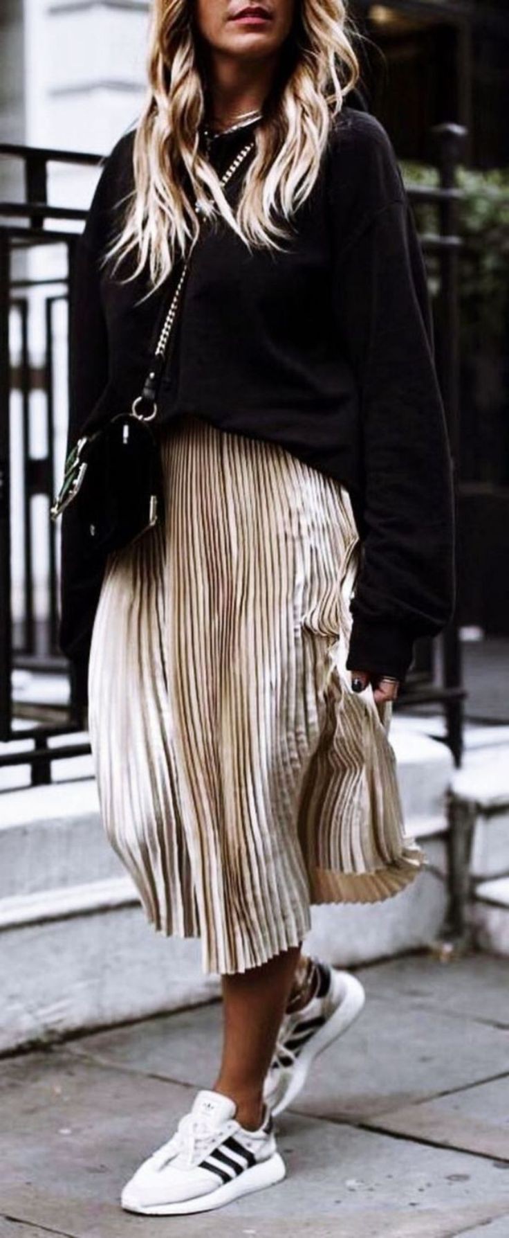 Midi skirt outfit winter, Casual wear | Outfit With Pleated Skirts | Animal  print, Casual wear, Skirt Outfits