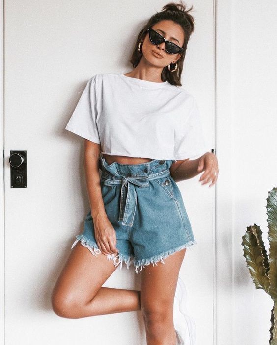 Stylish and super trendy short femme tendance 2019, Short en Jeans: Casual Outfits,  Shorts Outfit  