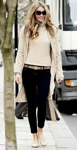 These are Fabulous elle macpherson casual: Slim-Fit Pants,  Ballet flat,  Elle Macpherson,  Street Style,  Casual Outfits,  Flat Shoes Outfits  