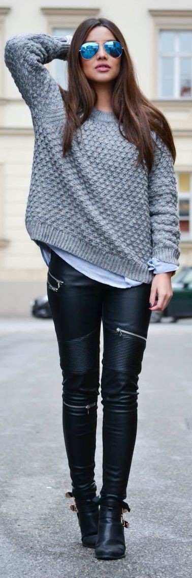 Charming! street style lederhose, Street fashion: fashion blogger,  Fashion week,  Legging Outfits,  Street Style  