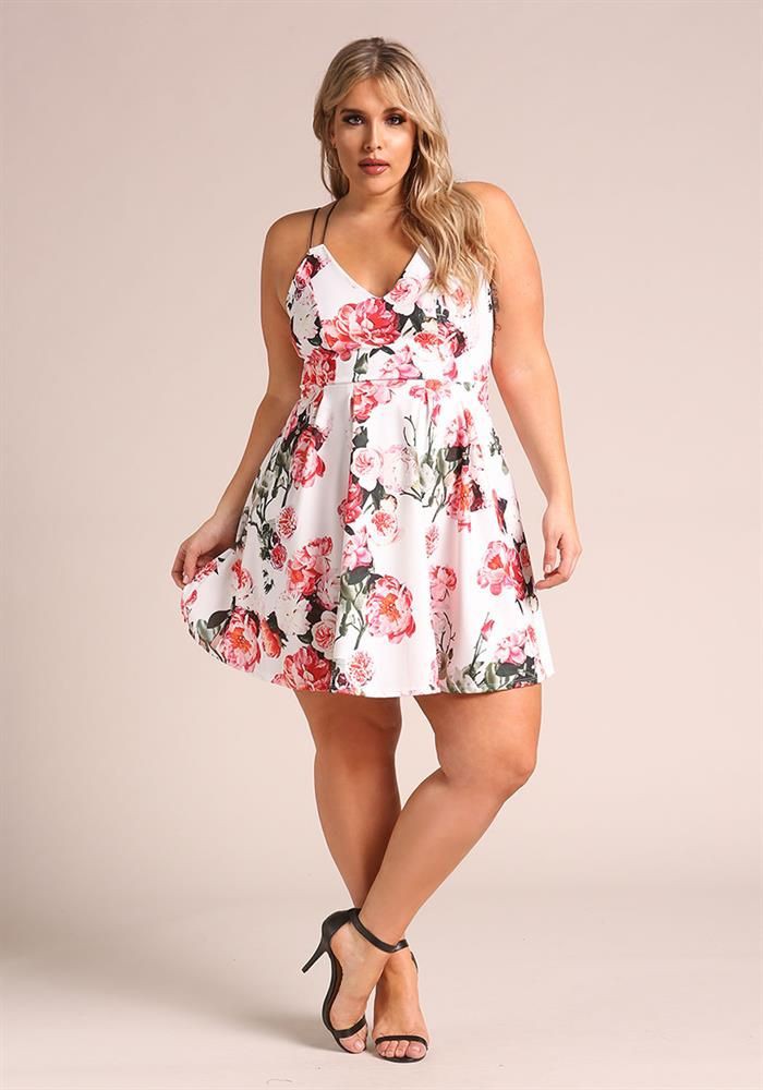 These trendy ideas for fashion model, Fashion To Figure: Cocktail Dresses,  Plus size outfit,  fashion blogger,  Plus-Size Model,  Floral Dresses  