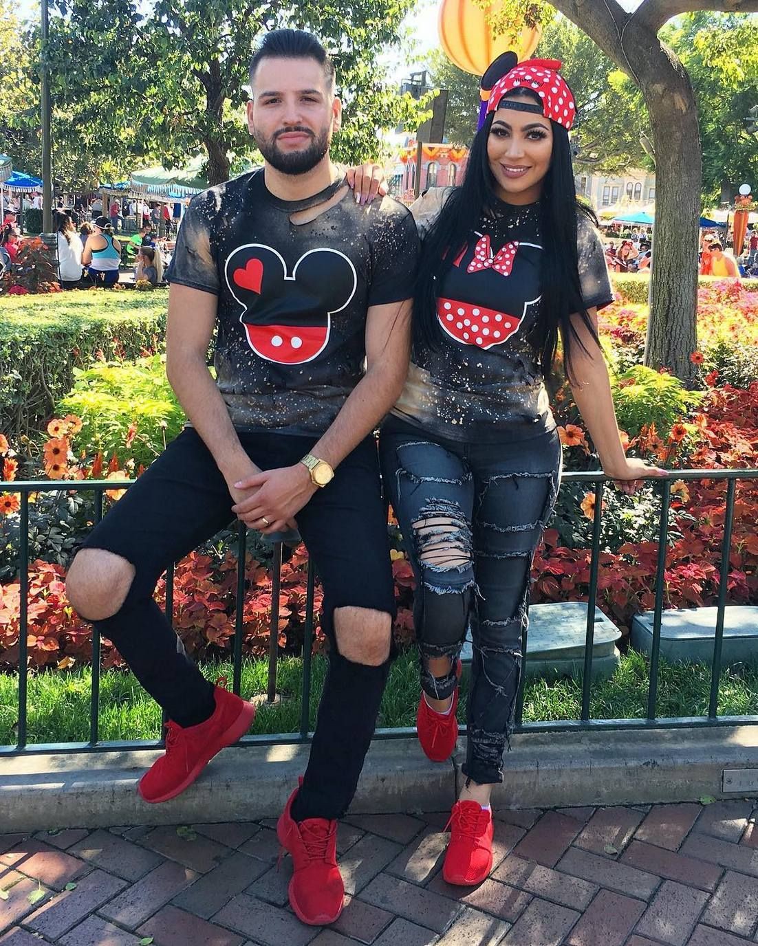 Most liked! couple disney outfits, Minnie Mouse: couple outfits,  Minnie Mouse,  Mickey mouse  