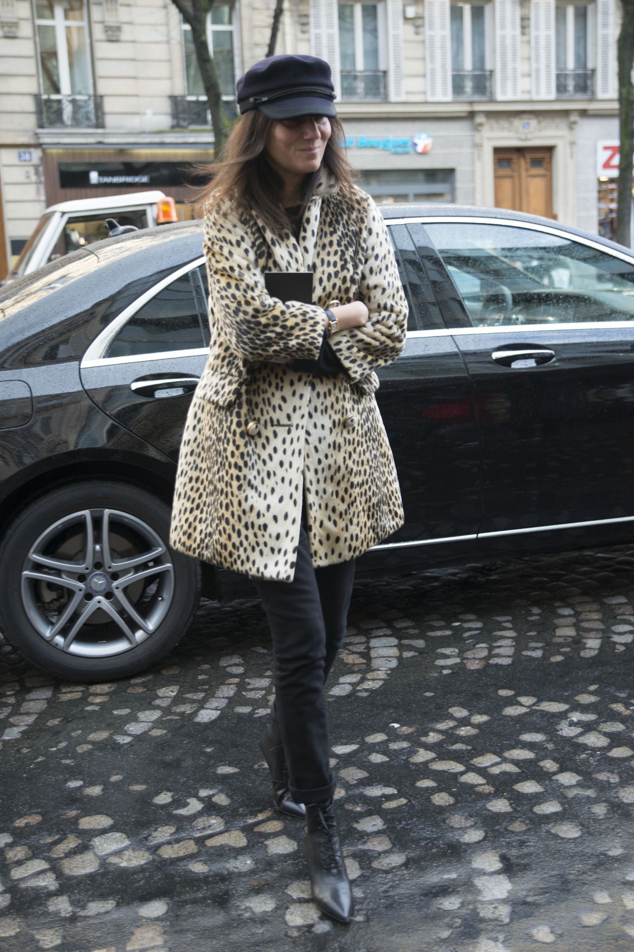 Boots cat saint laurent emmanuelle alt: Vogue Paris,  Carine Roitfeld,  Jacket Outfits  