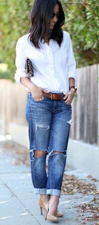 Beach holidays ideas for pair boyfriend jeans, Casual wear: blue jeans outfit,  Slim-Fit Pants,  Street Style,  Casual Outfits,  Holiday Outfit Ideas  