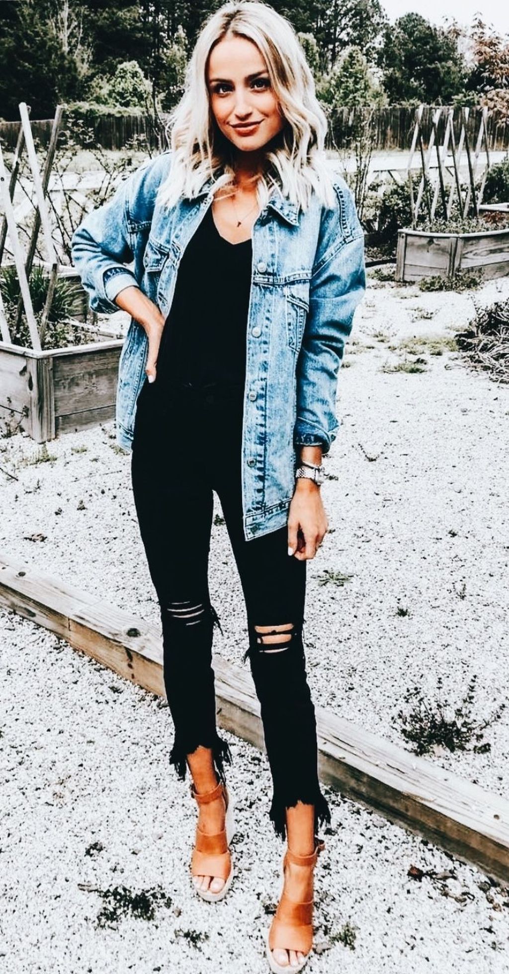 Jean jacket outfits womens: Jean jacket,  Cute outfits,  Casual Outfits  