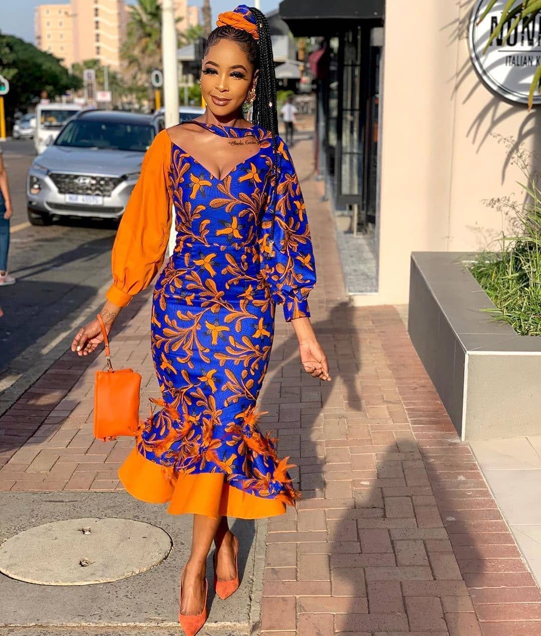 Ankara styles for ladies 2019, Aso ebi: Aso ebi,  Ankara Dresses,  Ankara Short Gown  