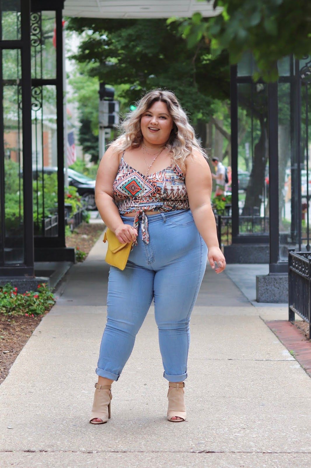 Crop Top Outfits Curvy Girl: Plus size outfit,  Petite size,  fashion blogger,  Fashion Nova,  Crop Top Outfits  