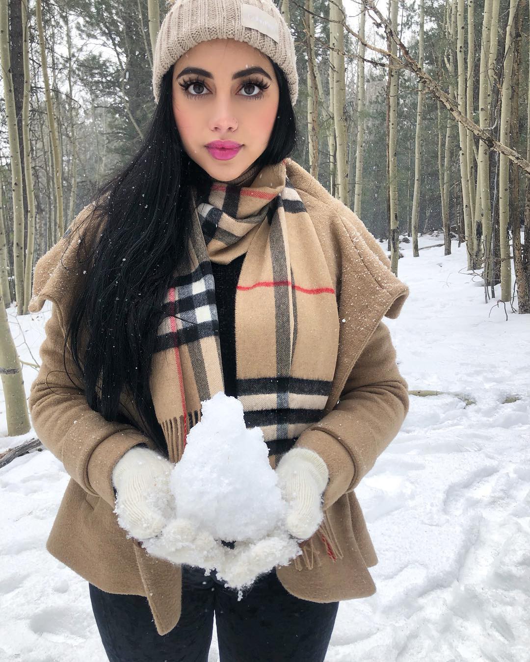 Cute Jailyne ojeda in snow: Jailyne Ojeda Ochoa  