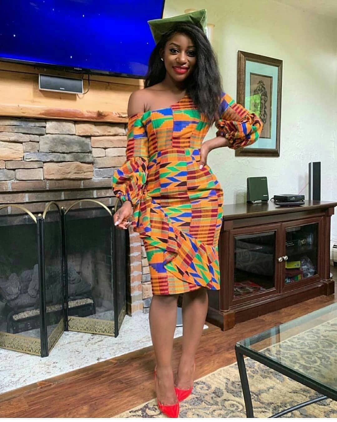 Beautiful african dresses  styles 2022 Kente  cloth  Short 