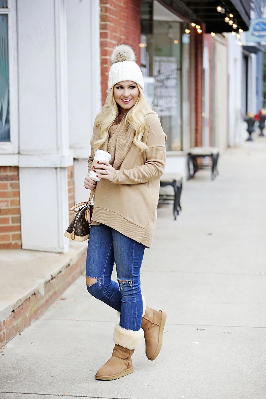 Check out these stylish uggs rolled down, Ugg boots: Polo neck,  Ugg boots,  Uggs Outfits  