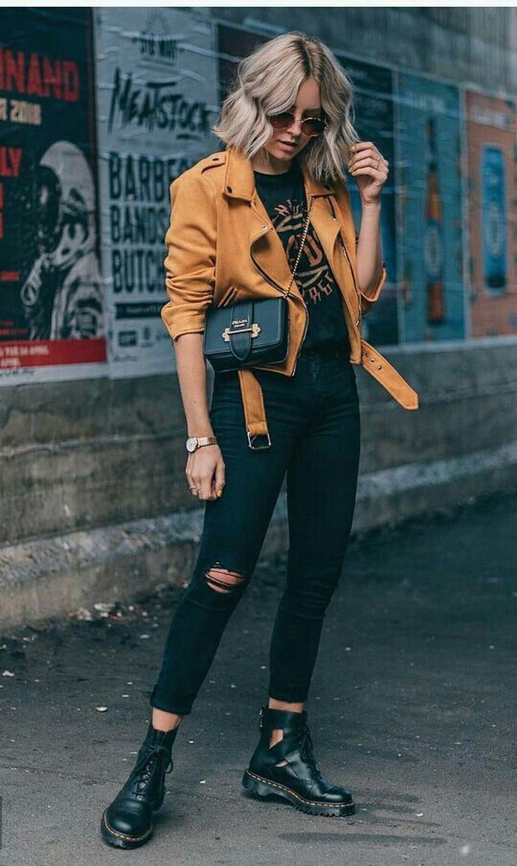 Outfit inspo biker boots, Casual wear: Ripped Jeans,  Casual Outfits,  Motorcycle boot,  Street Outfit Ideas  