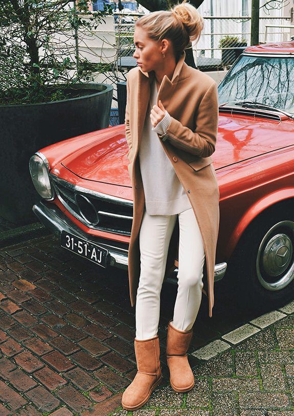 OMG! These are really cute ugg influencers, Casual wear: Slim-Fit Pants,  Boot Outfits,  Casual Outfits,  Uggs Outfits  