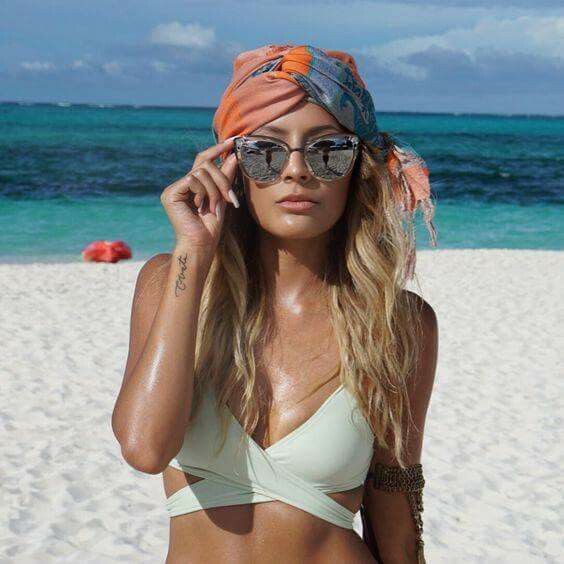Head scarf for beach, Head tie: Hairstyle Ideas,  Fashion accessory,  Travel Outfits  