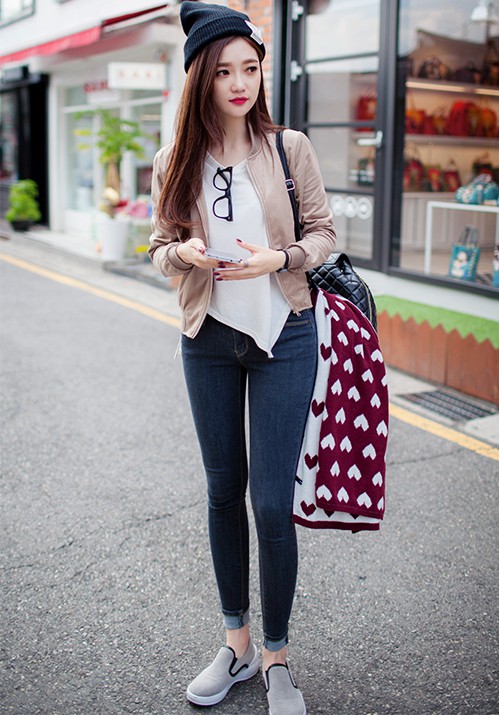 Outfit designs for korean girls fashion, Street fashion: fashion blogger,  Street Style,  Casual Outfits,  Jacket Outfits  