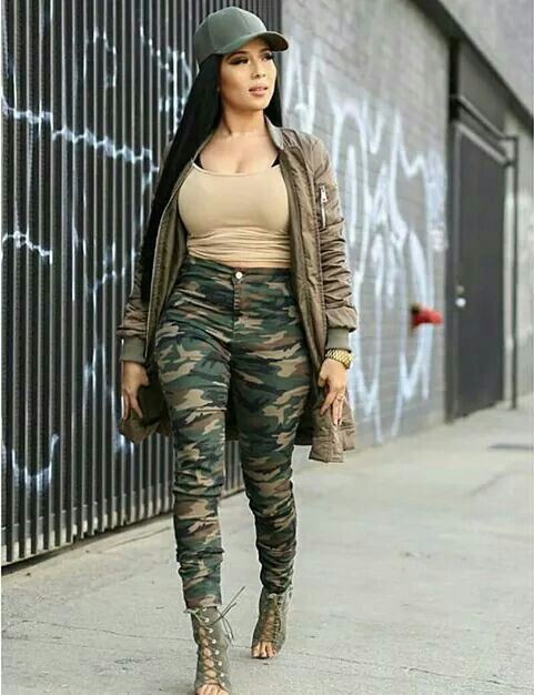 What To Wear With Camo Pants Our 12 Favorite Outfits