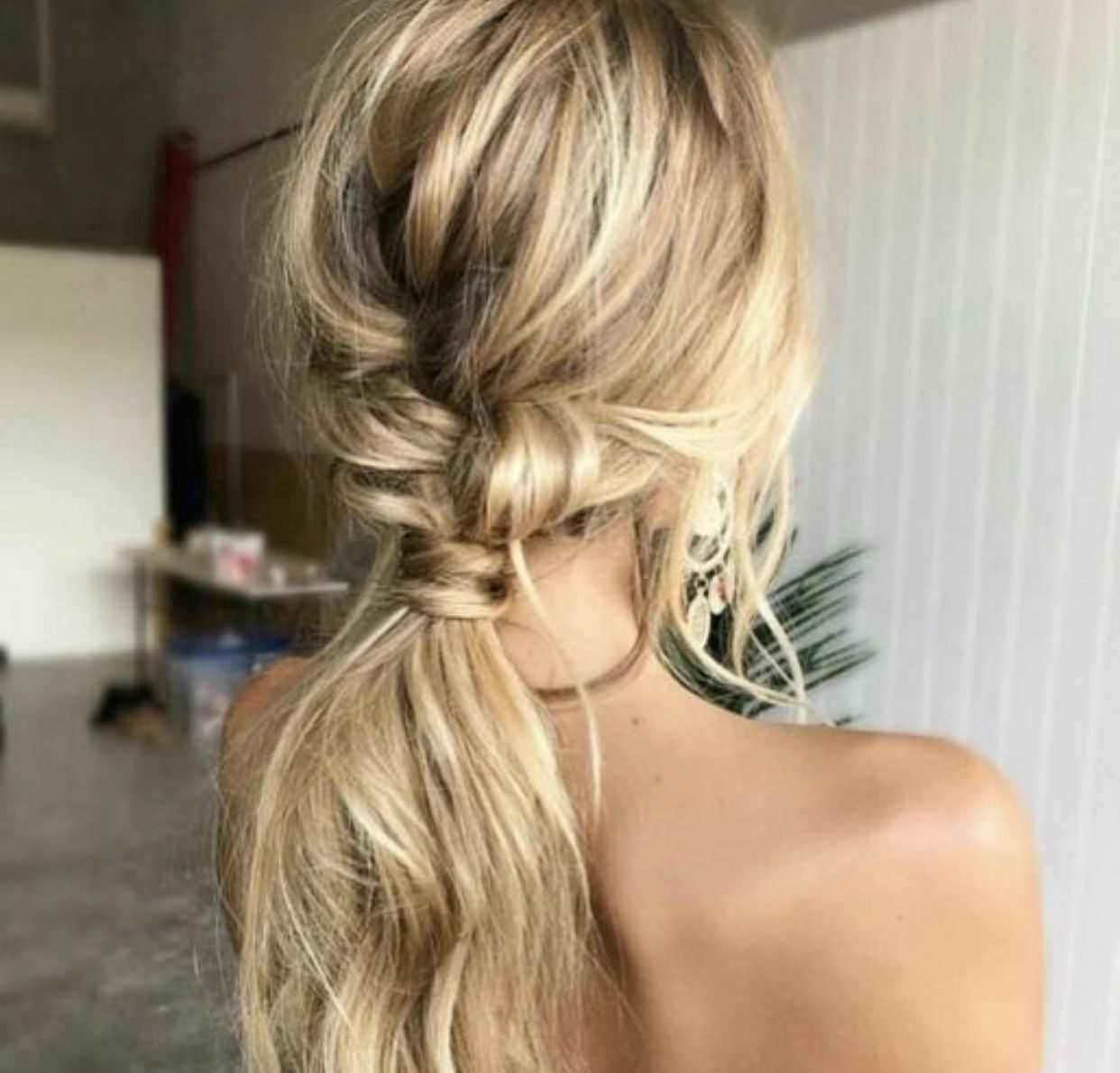 Update more than 85 beach hairstyles for long hair best - in.eteachers