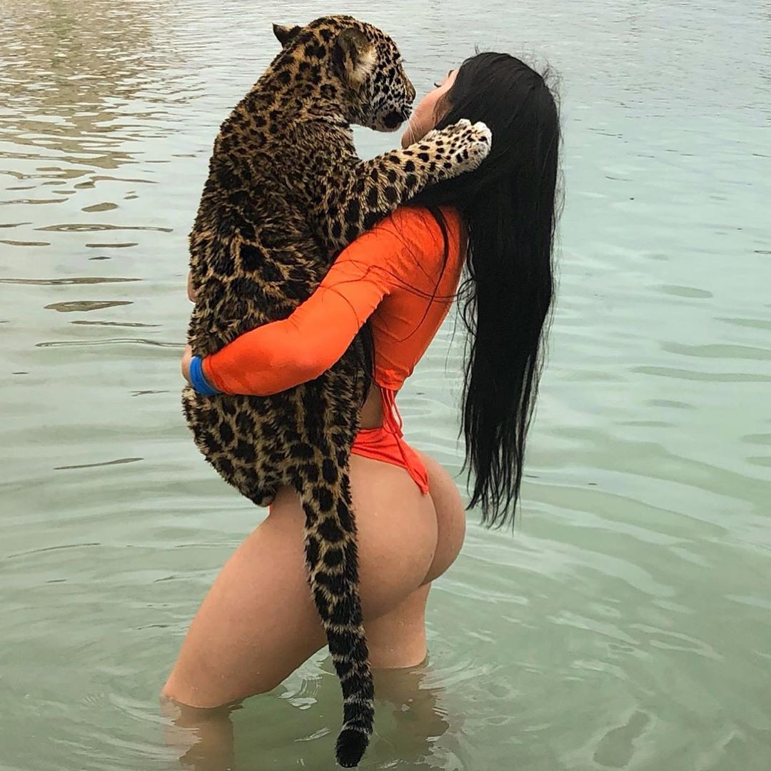 Jailyne ojeda with jaguar, Sin City: Jailyne Ojeda Ochoa  