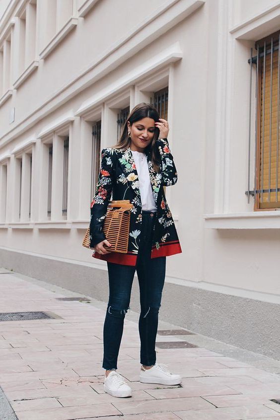 Casual Blazer Outfits Female: Ripped Jeans,  Polo neck,  Blazer Outfit  