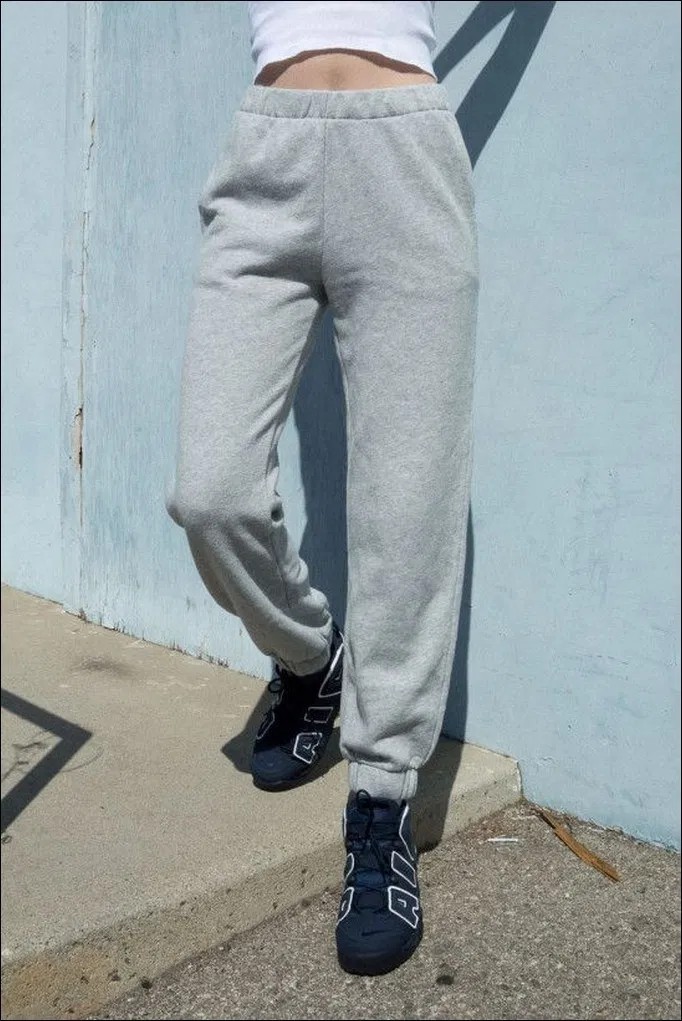 Really valuable brandy melville sweatpants | School Outfits Ideas ...