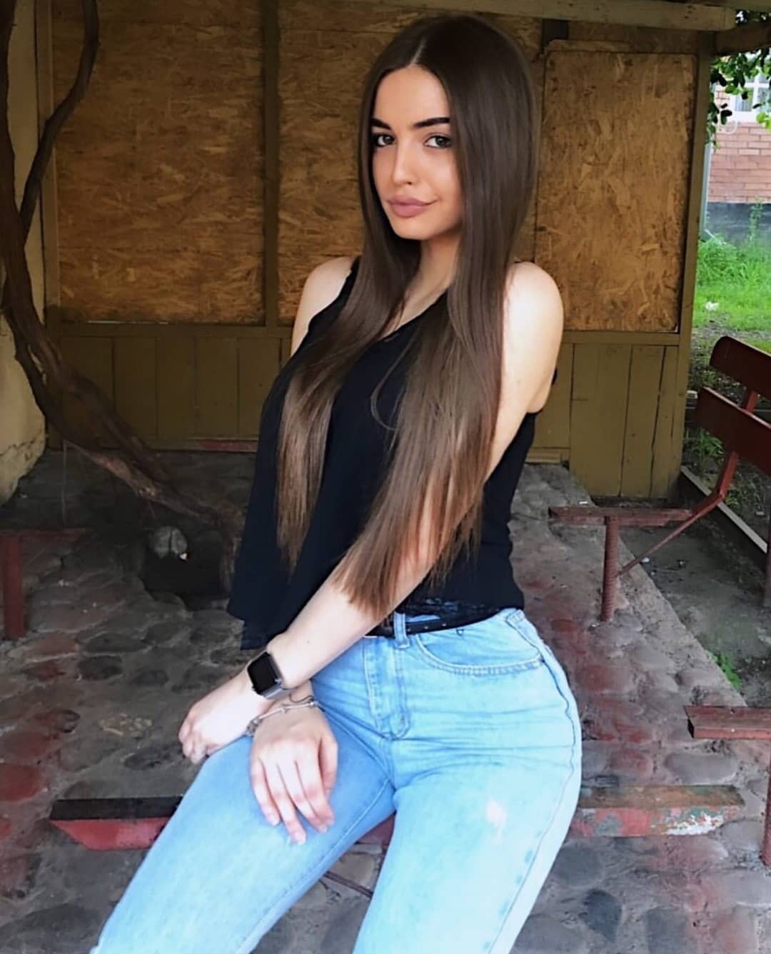 Cute Hot Girls On The Instagram, Yerevan railway station, Long hair: Long hair,  Brown hair,  Photo shoot,  Black hair  