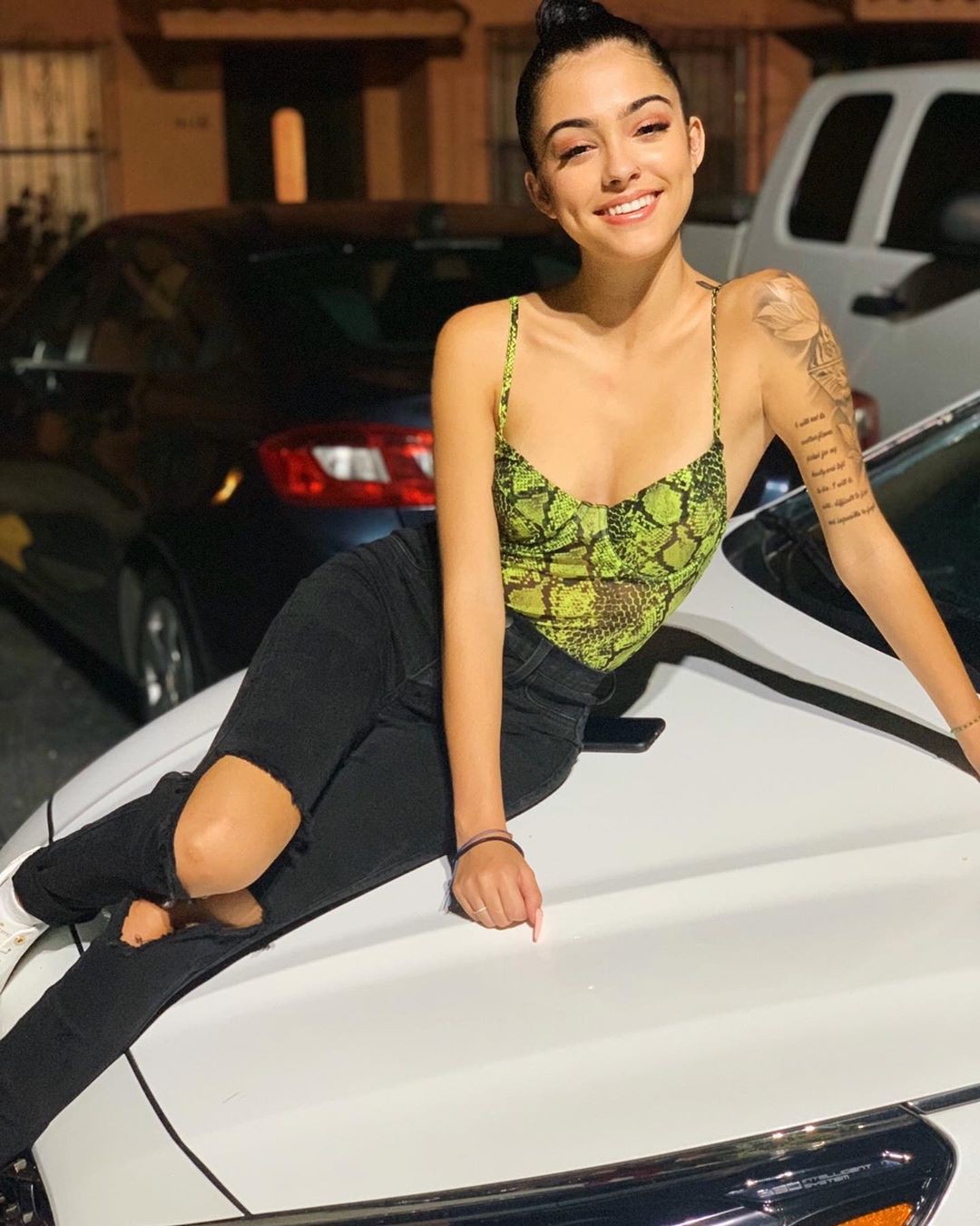 Tips On How To Wear auto show, Malu Trevejo: Fashion Nova,  Internet meme,  Malu Trevejo,  Photo shoot  