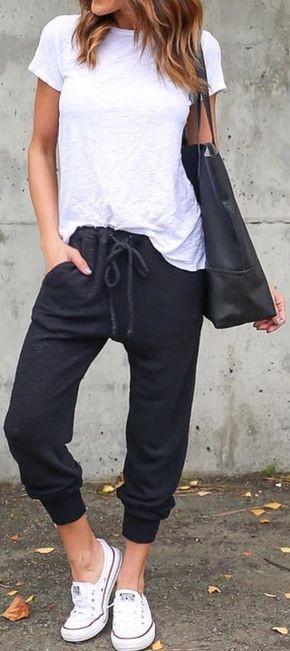 Joggers outfit ideas women, Casual wear: Petite size,  Casual Outfits,  Jogger Outfits,  Linen Joggers,  Joggers  