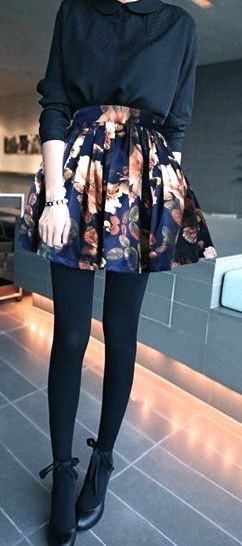 Flower skirt outfit winter, Floral design: winter outfits,  Skater Skirt,  Skirt Outfits,  Floral design,  Maxi dress,  Floral Skirt,  FLARE SKIRT,  Swing skirt  