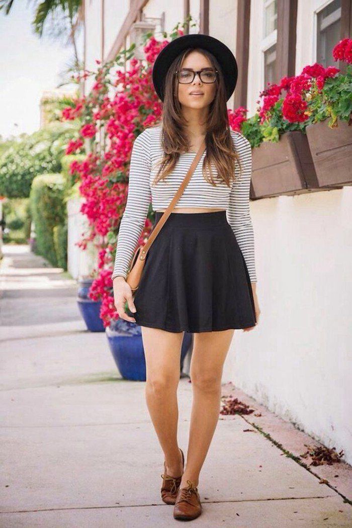 Splendid tips for skater skirt outfit, Skater Skirt: Crop top,  Skater Skirt,  Skirt Outfits,  Oxford shoe,  Vero Moda  