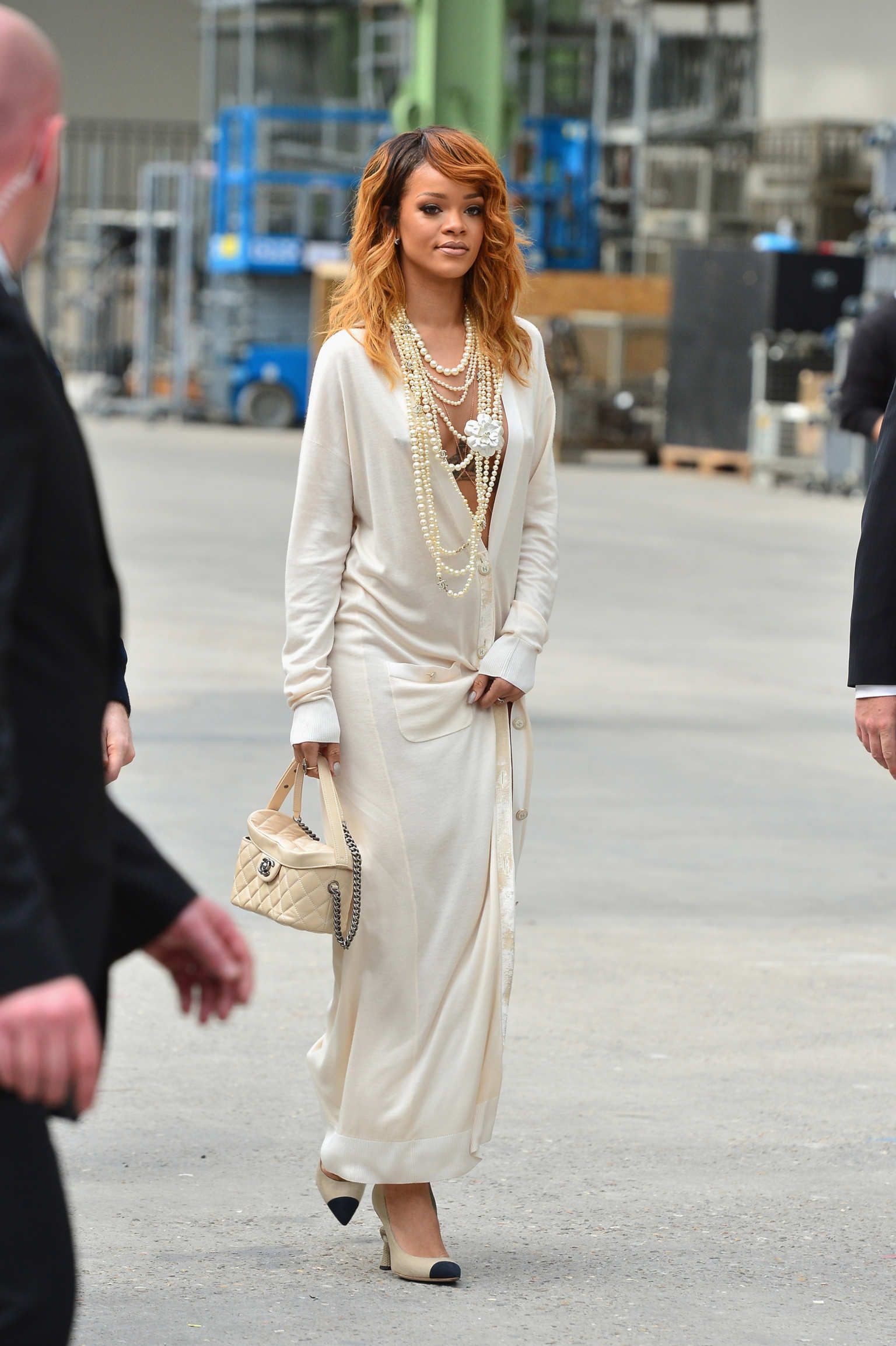 Rihanna chanel fashion show, Grand Palais, Rihanna Outfits