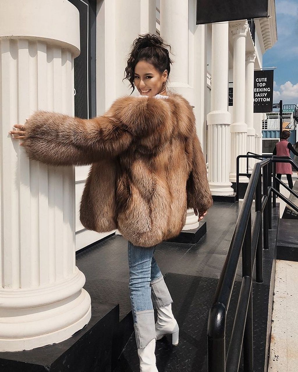 Trendy Faux Fur Coats, Fur clothing, Winter clothing: winter outfits,  Fur clothing,  Fake fur,  Fur Coat Outfit  