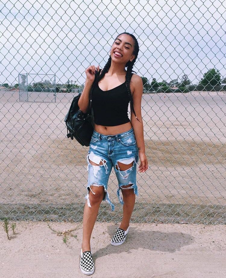 jean skirt and vans outfit