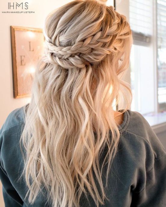 Bridesmaid hairstyles for long hair | Bohemia Hairstyle Girl | Hairstyles,  head hair, Long hair