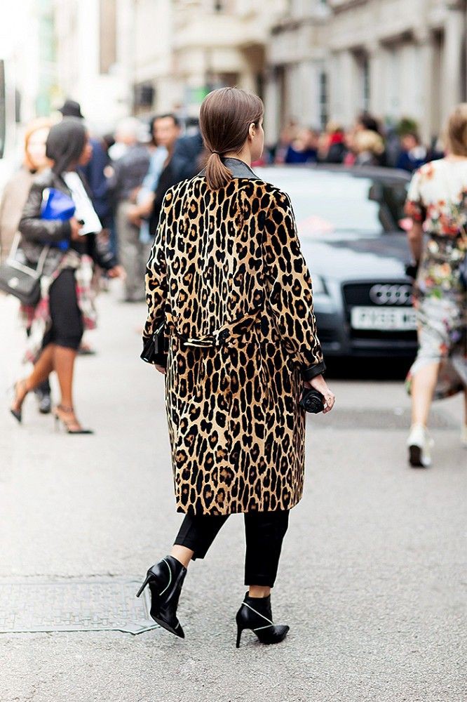 Outfits With Leopard Print Jackets, Fur clothing, Animal print: Fur clothing,  Bohemian style,  Boot Outfits,  Animal print,  Jacket Outfits  