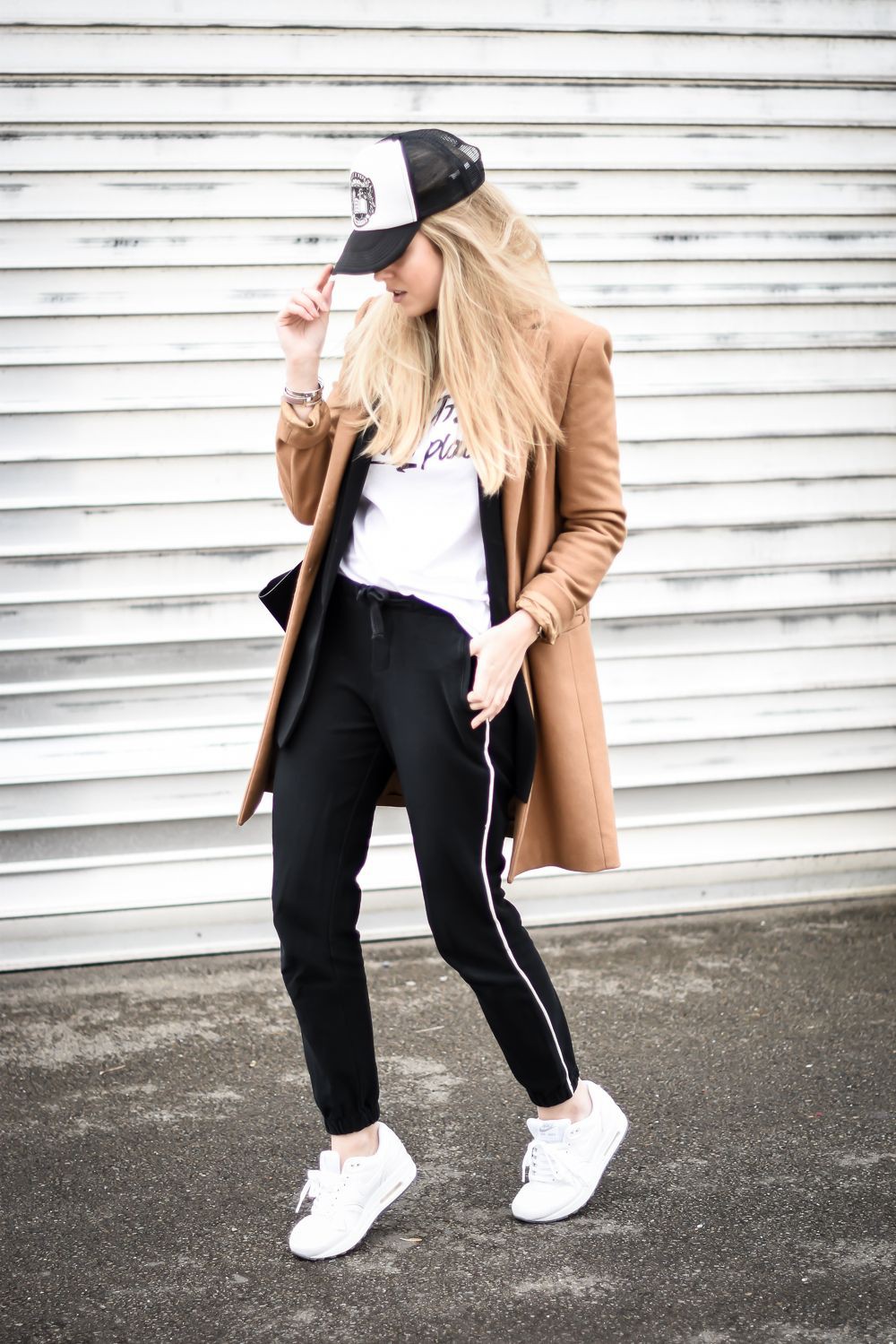 Knockout fashion ideas tenue voyage, Fashion blog: Dress code,  fashion blogger,  Casual Outfits,  Trouser Outfits  