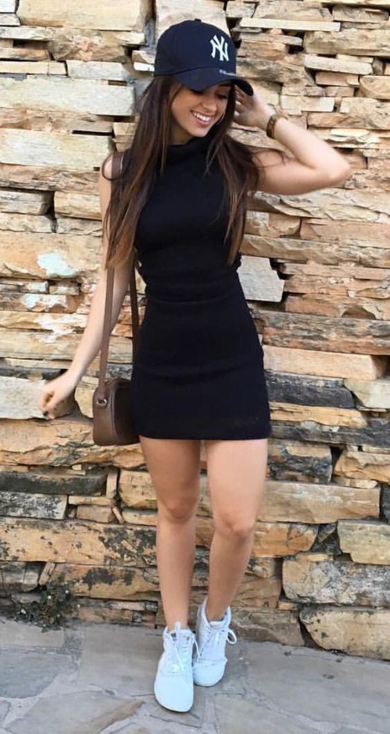 Just nice & beautiful vestido com tenis, Casual wear: Lapel pin,  Pencil skirt,  Sports shoes,  Veja Sneakers,  Beach outfit,  Casual Outfits,  Black Dress Outfits  