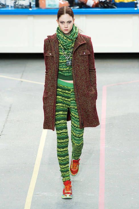 Cute Outfits With Green Pants, Paris Fashion Week, Fashion show: Fashion show,  Fashion week,  Green Pant Outfits  