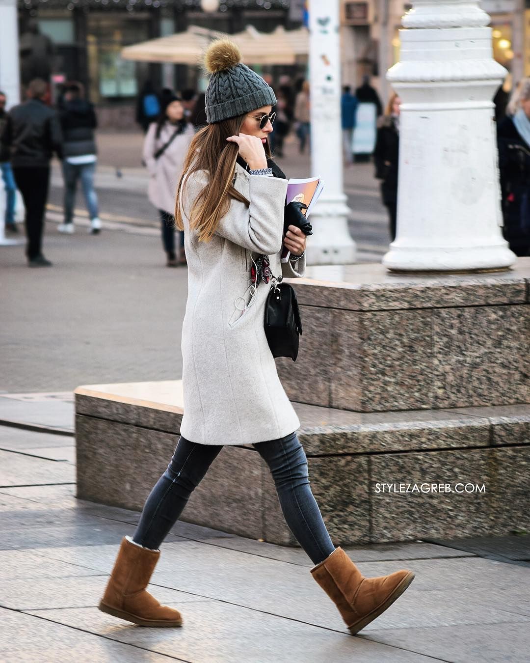 Outfits With Uggs, Ugg boots, Slim-fit pants | Outfits With Uggs | Crop  top, Slim-fit pants, Snow boot